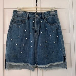 Pearl denim skirt